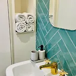 Διαμέρισμα Retro House In The *