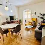 Διαμέρισμα Retro House In The Φλοριάνα