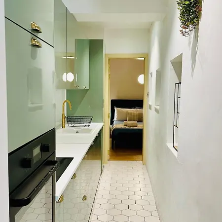 Retro House In The アパート フロリアーナ