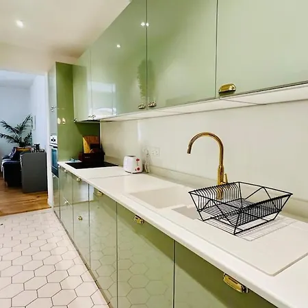 Apartment Retro House In The