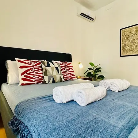 Lägenhet Retro House In The *