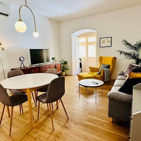 Apartment Retro House In The Il-Furjana