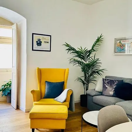 Retro House In The Apartment *
