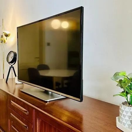 Retro House In The Il-Furjana