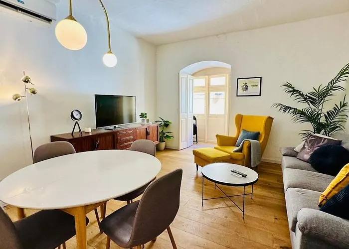 Retro House In The Apartamento