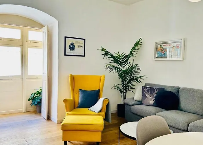 Retro House In The Apartamento *